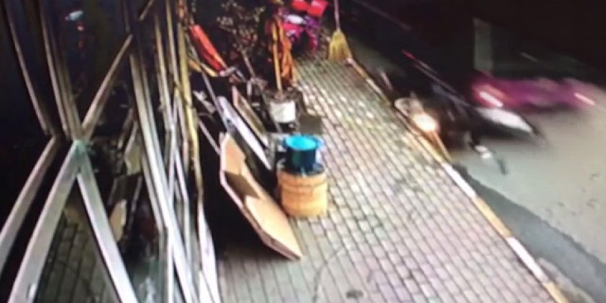 Sarıyer'deki 3 kişinin yaralandığı zincirleme kaza kamerada