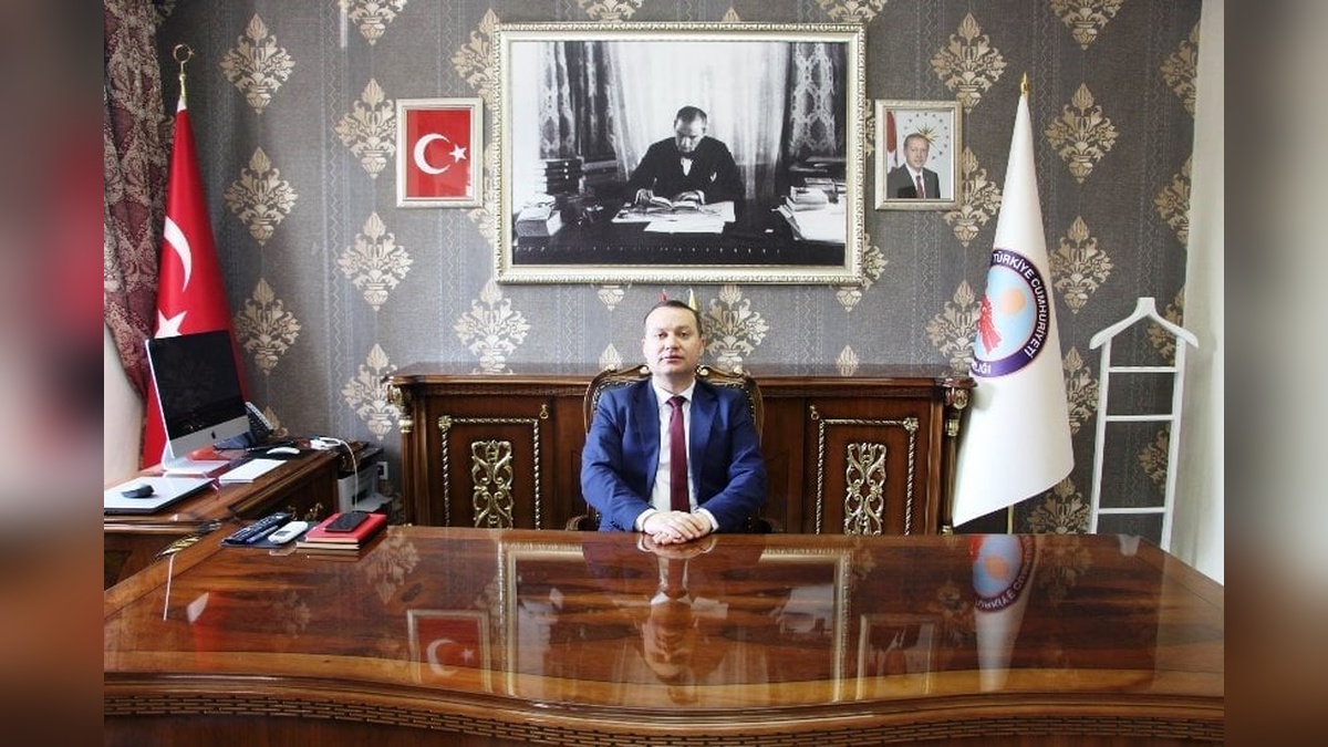 Van'da dört ilçe kaymakamı ve iki vali yardımcısı değişti