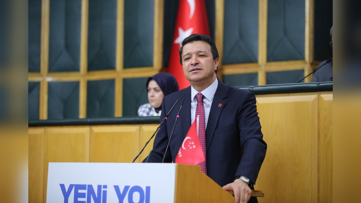 Yeni Yol Partisi grup toplantısında üç parti lideri konuştu