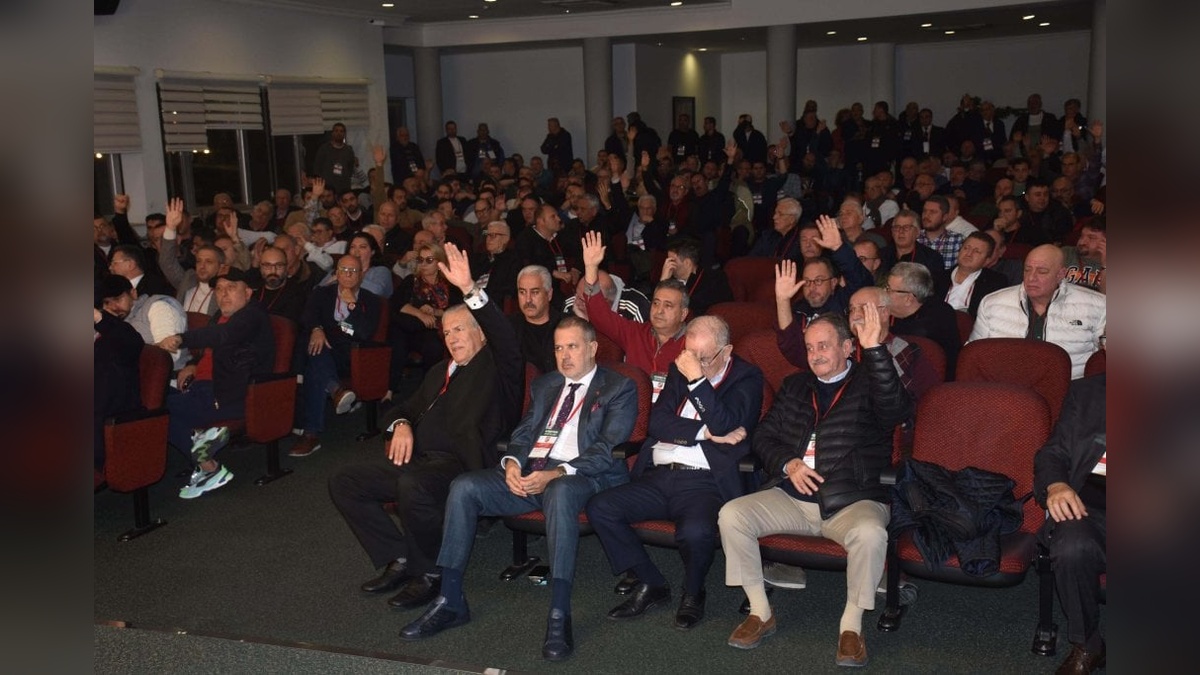 Karşıyaka Spor Kulübü'nde yarın kongre: Yeni stat için arazi temizlenecek