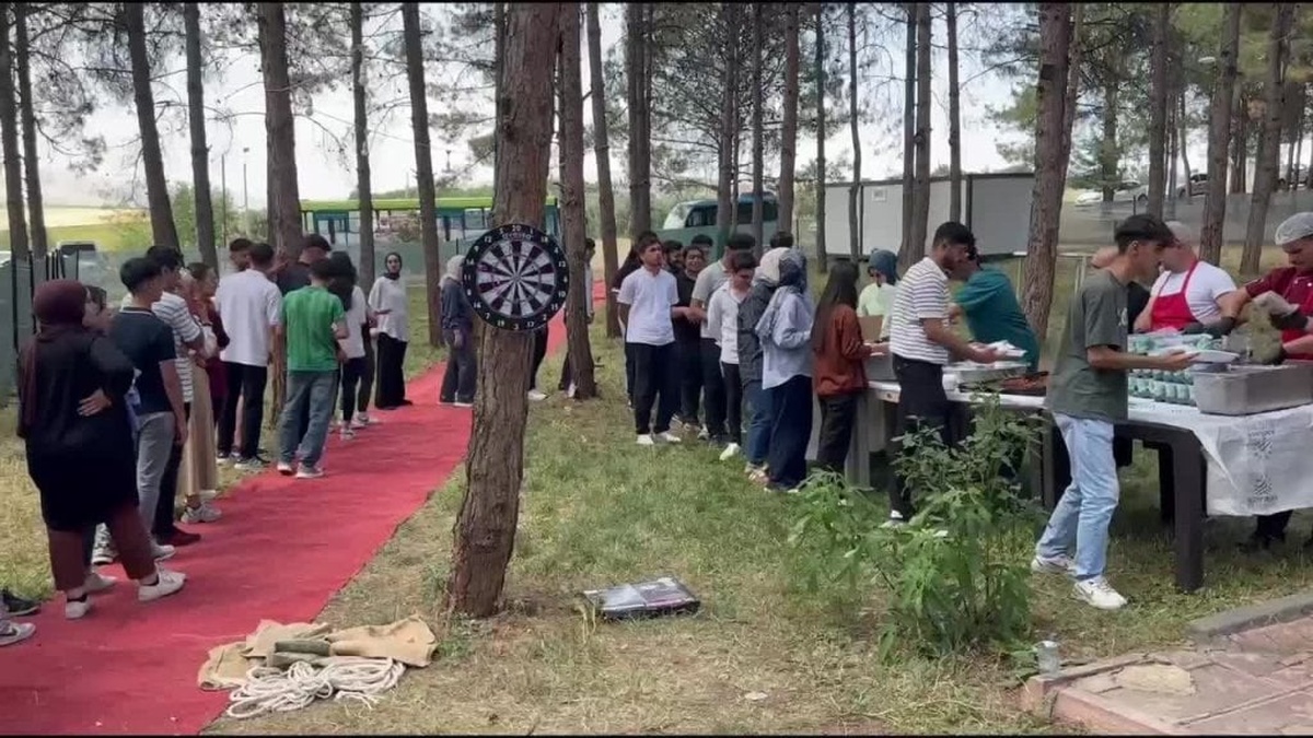Adıyaman Belediyesi'nden YKS öğrencilerine moral pikniği