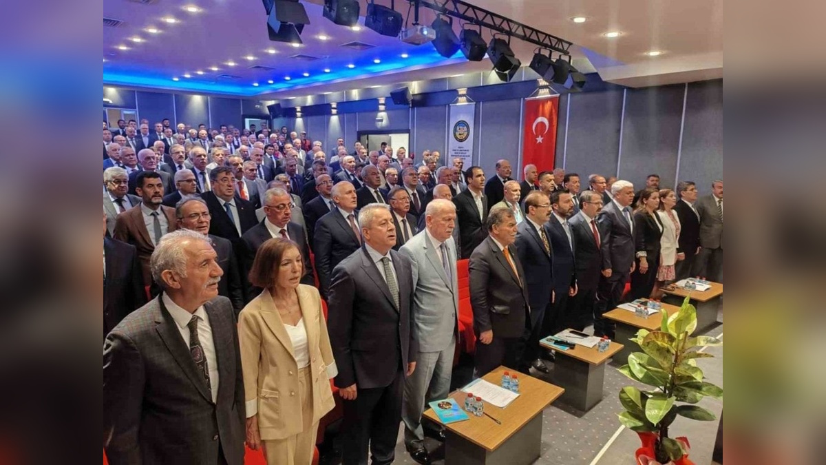 TESKOMB Genel Kurulu'nda Abdulkadir Akgül yeniden başkan seçildi