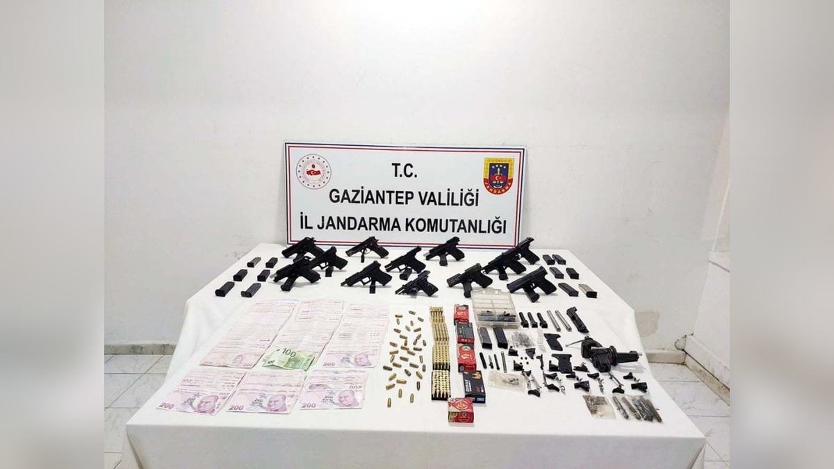 Gaziantep'te 17 ruhsatsız tabanca ele geçirildi