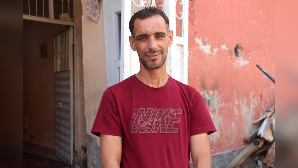 Adana Vakıflar Bölge Müdürü Evsen: Görme engelli Ali Dağ'a destek olacağız