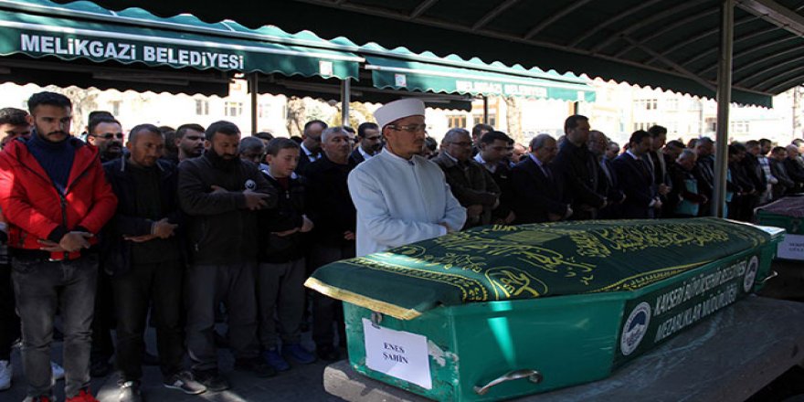 Sulama havuzunda boğulan liseli Enes, toprağa verildi