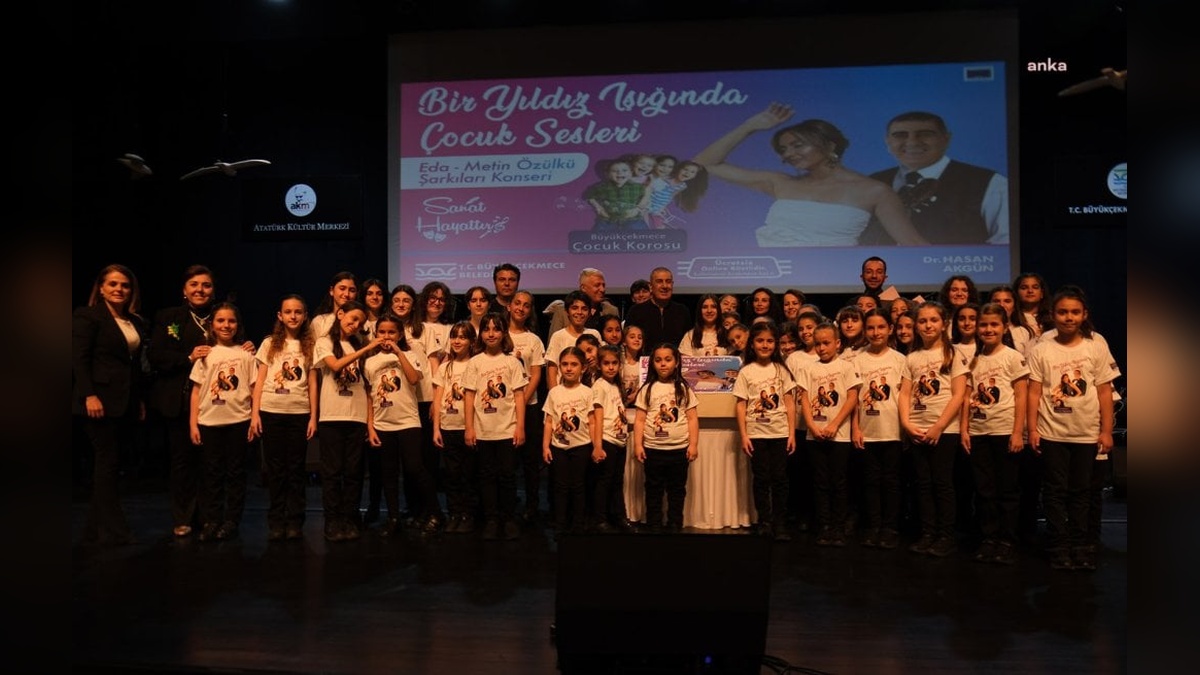Büyükçekmece Çocuk Korosu'ndan Eda ve Metin Özülkü şarkılarıyla 14. konser