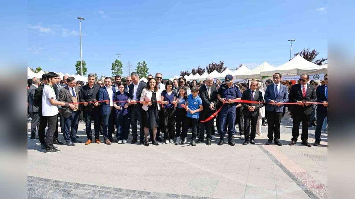 Yalova'da 3 bin 152 öğrenci için meslek fuarı