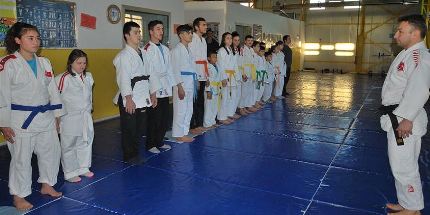 'Özel çocuklar' engellerini sporla aşıyor