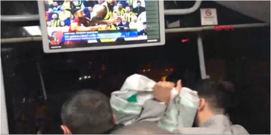 Metrobüste taciz iddiasına dayak