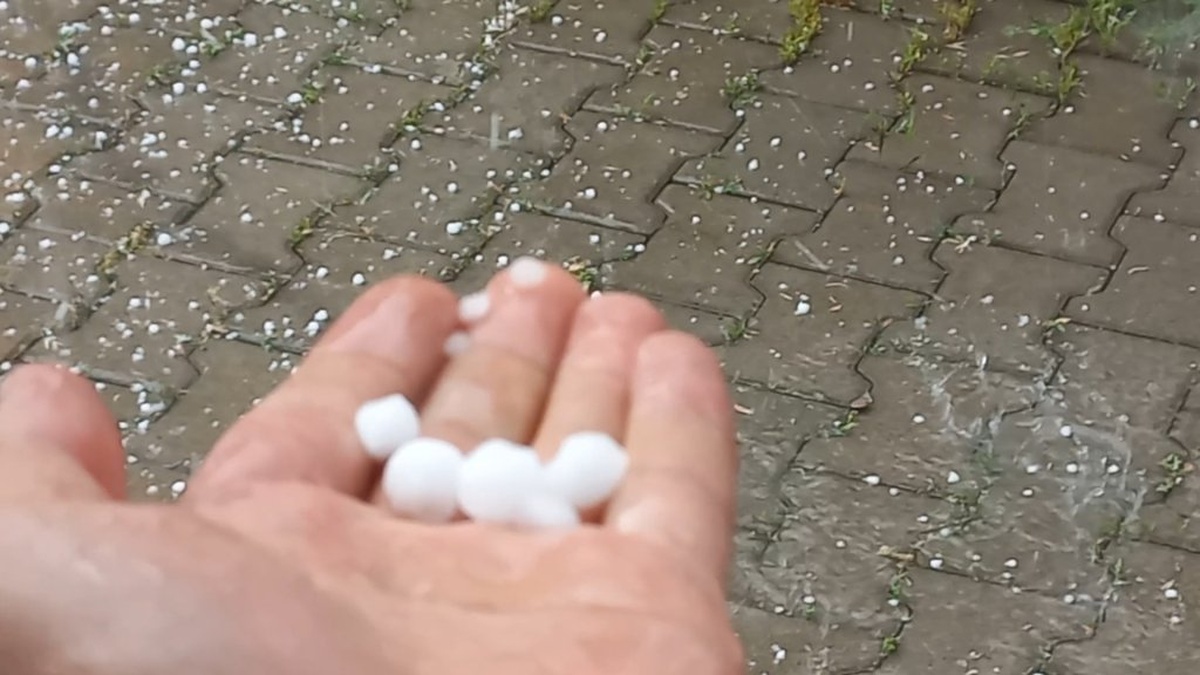 Malatya'da sağanak ve dolu etkili oldu