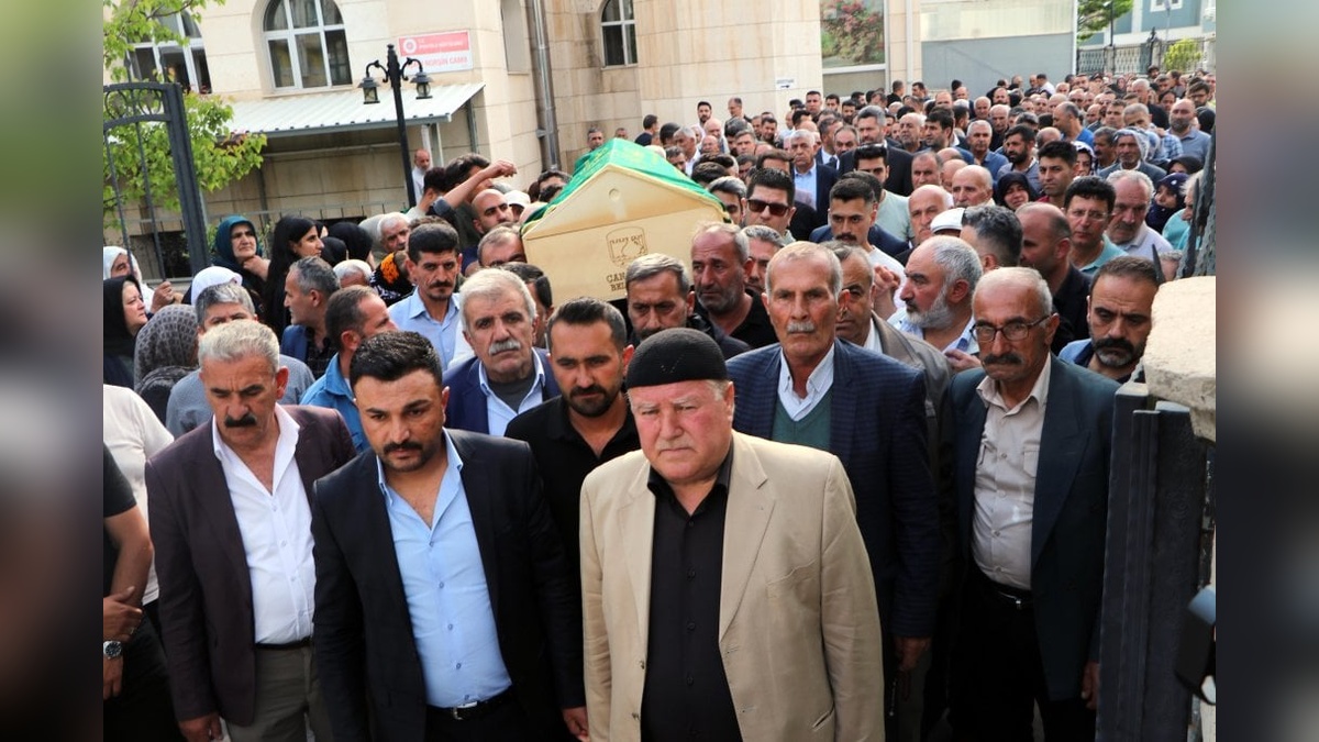 Çanakkale'de kaybolan Adil Bartu, Van'da toprağa verildi