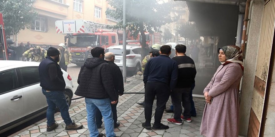 Sultangazi'de tekstil atölyesinde yangın