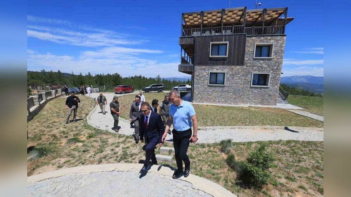 Muğla Valisi Akbıyık'tan Sakartepe Yangın Gözetleme Kulesi'nde inceleme