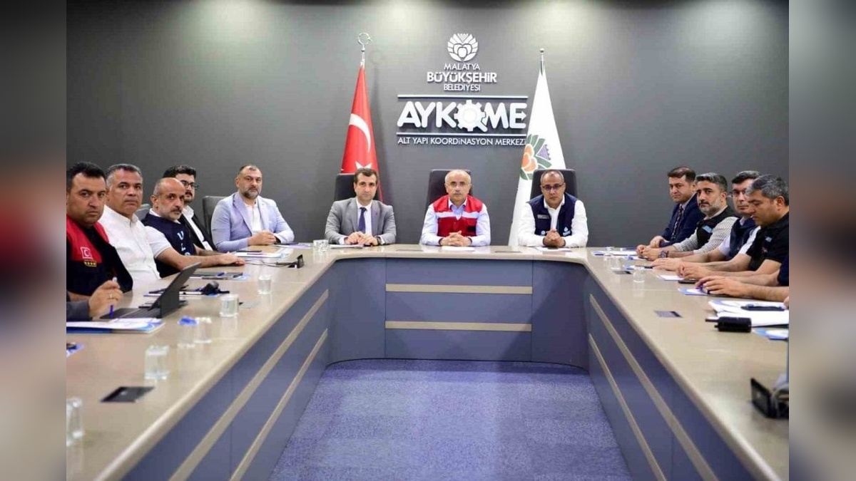 Malatya Büyükşehir Belediye Başkanı Er: Sağanak yağışta 68 ihbara müdahale edildi