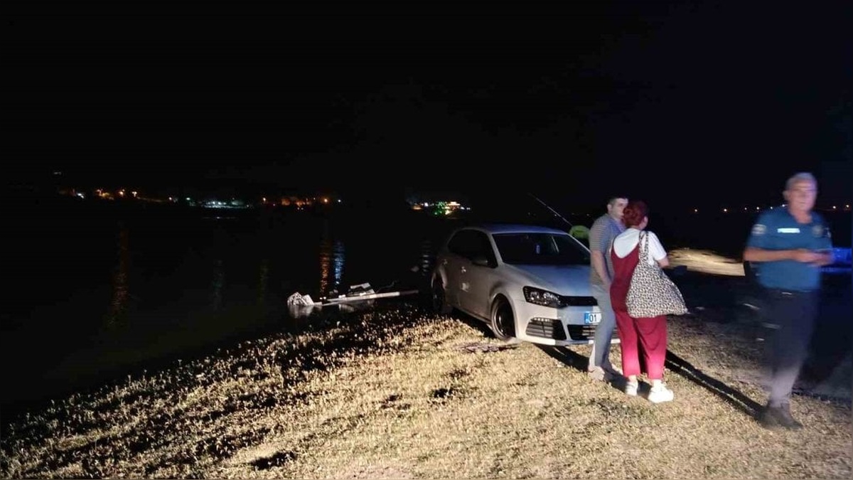 Adana'da gölde kaybolan genci arama çalışmaları sürüyor