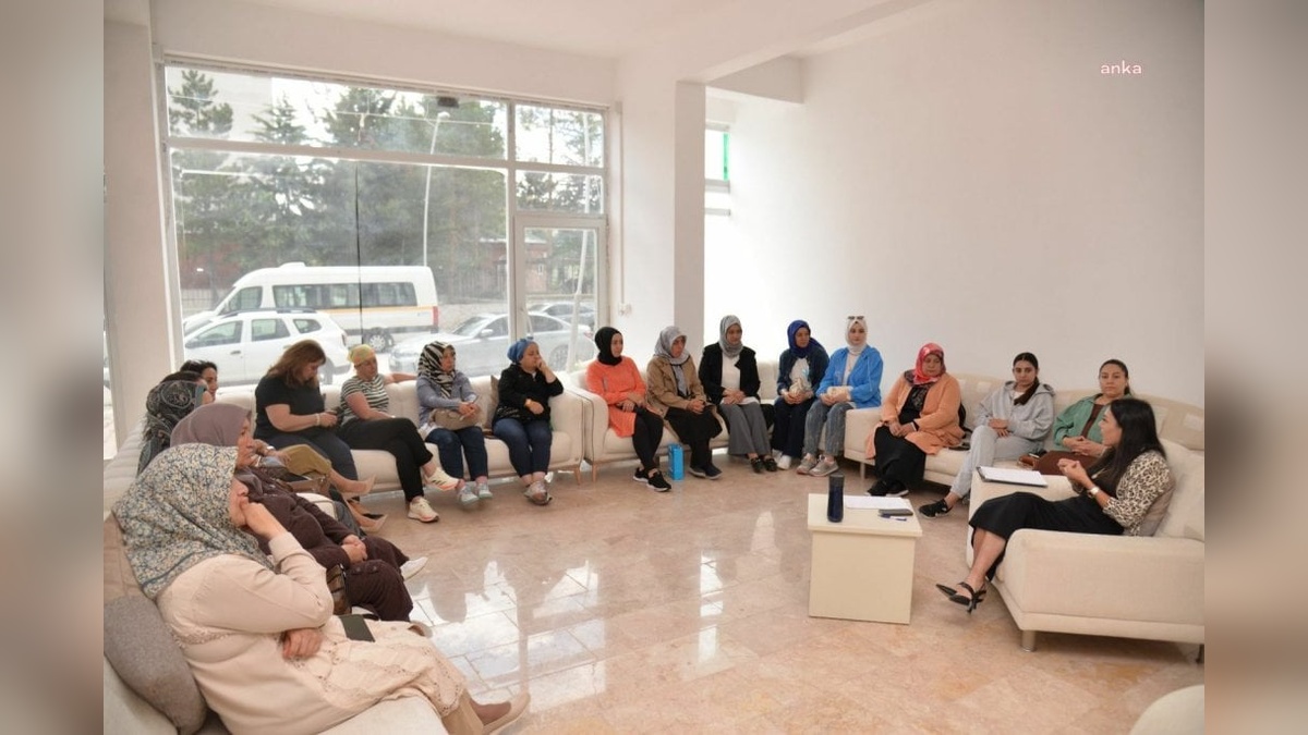 Kahramankazan'da kadınlara yönelik seminer: 'Kadın Olarak Hayatımın Neresindeyim?'