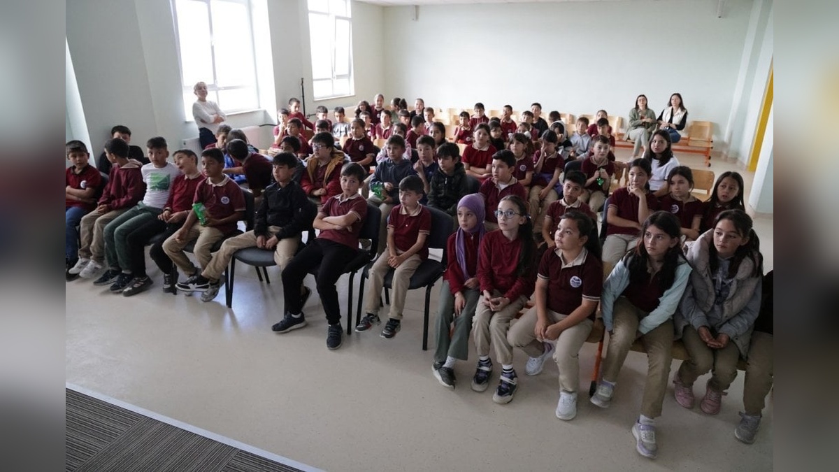 Kütahya Belediyesi'nden Barbaros Hayreddin Paşa İlkokulu'nda 'Sıfır Atık' eğitimi