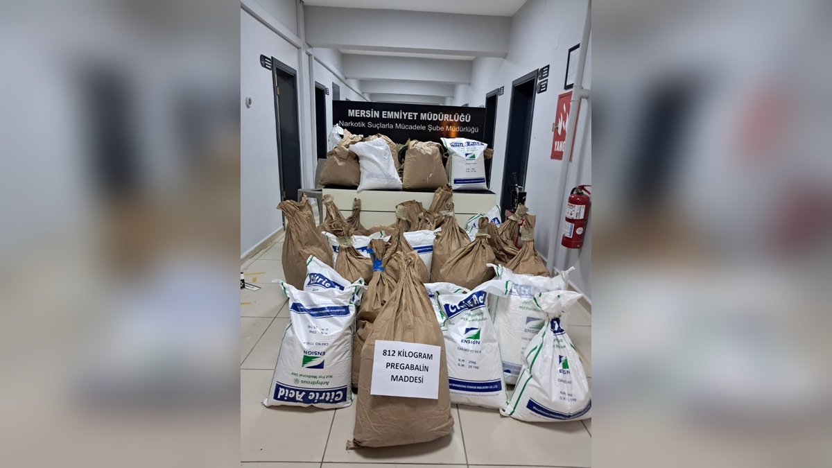 Mersin'de 812 kilo sentetik hap maddesi ele geçirildi