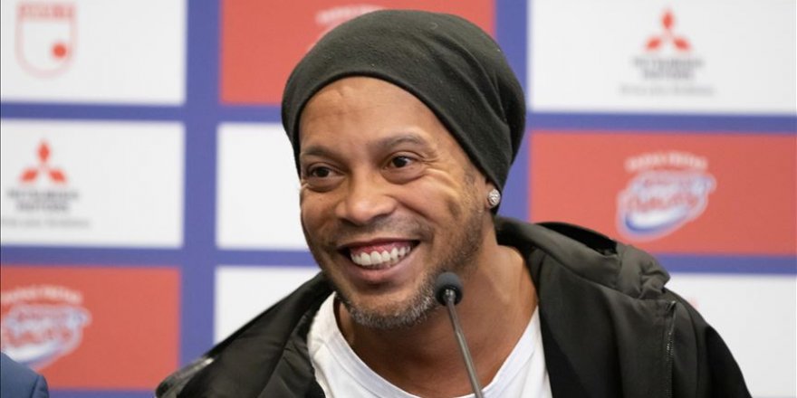 Paraguay'da gözaltına alınan Ronaldinho tutuklanmayacak