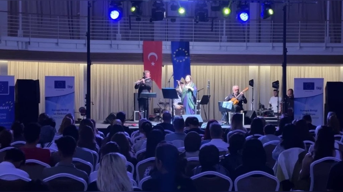 Van'da AB'nin 75. yılı caz konseriyle kutlandı