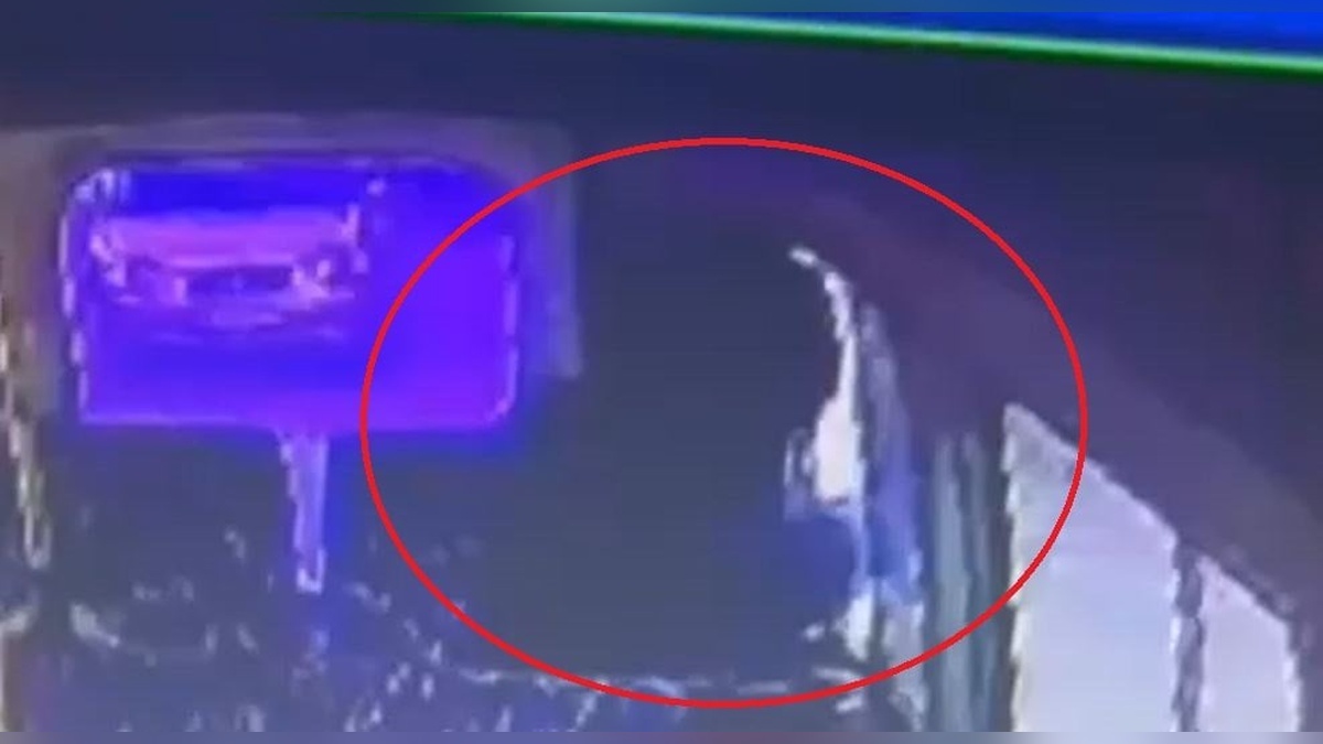 Adana'da husumetlisine 4 el ateş etti