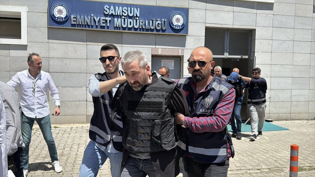 Samsun'da kardeşini öldüren Ahmet Kol adliyede: Babaları da dün hayatını kaybetti