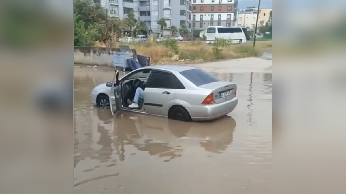 Osmaniye'de sağanak hayatı olumsuz etkiledi