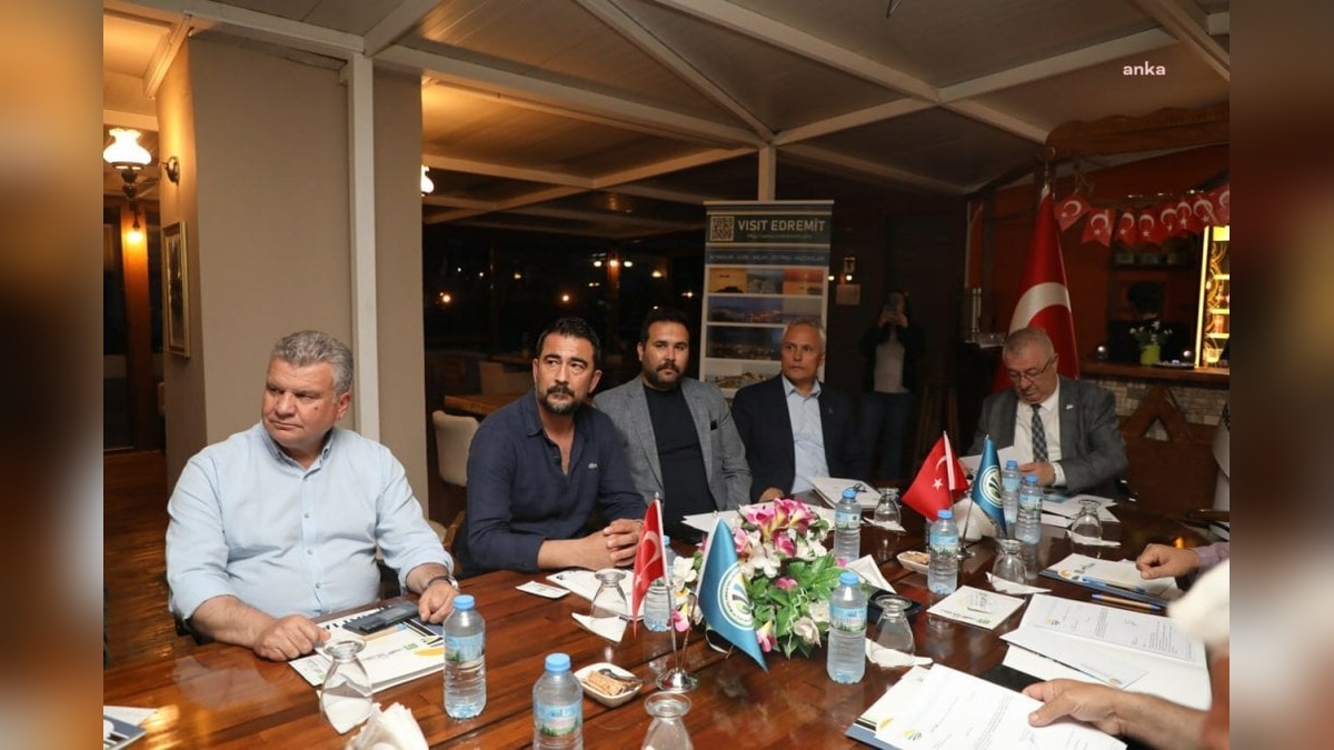 Edremit'te Kalkınma Tarım ve Turizm Altyapı Hizmet Birliği 2025 yılı birinci olağan meclis toplantısı gerçekleştirildi