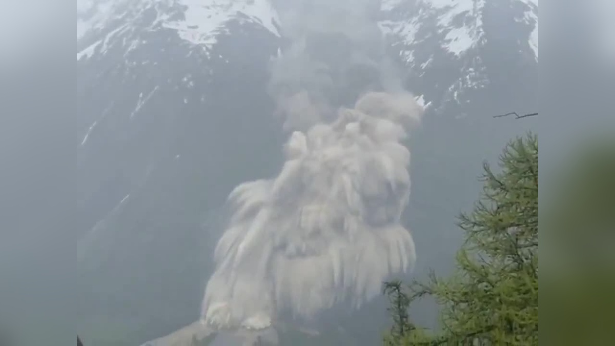 İsviçre Alpleri'nde buzul çökmesi: Blatten köyü enkaz altında