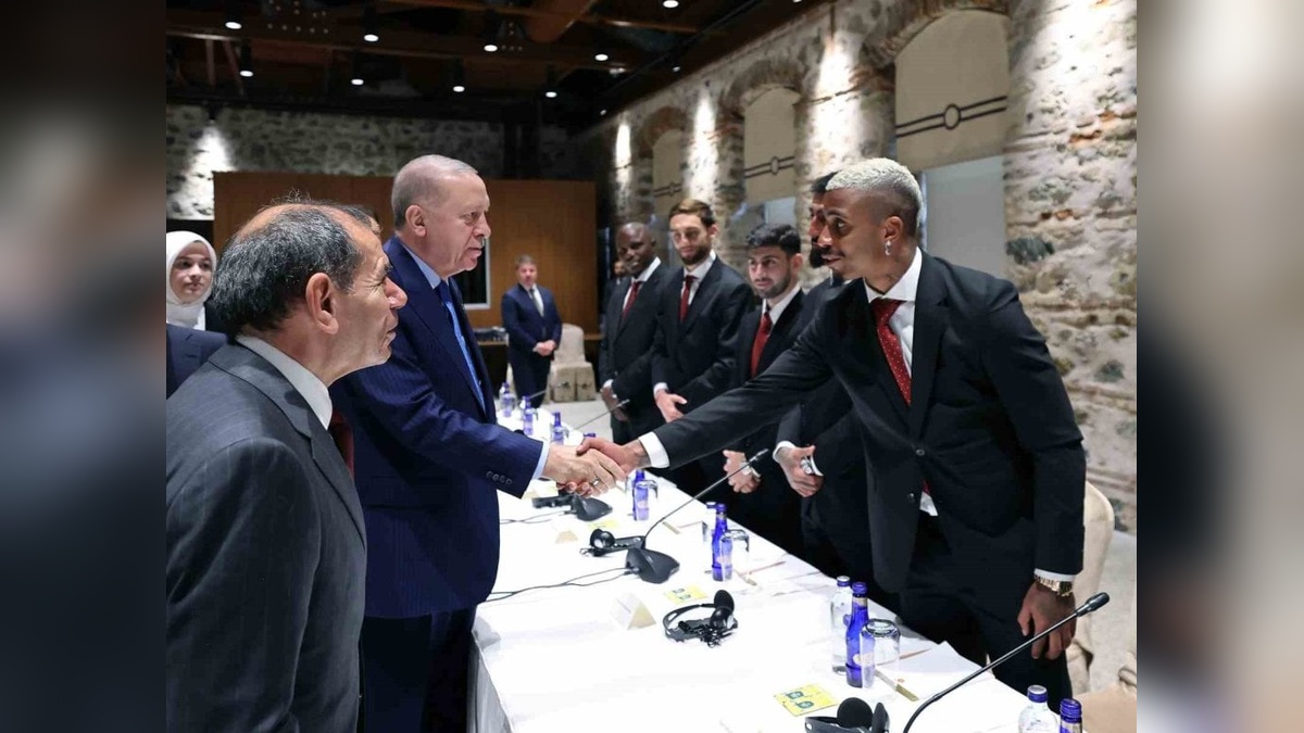 Cumhurbaşkanı Erdoğan, Galatasaray heyetini kabul etti