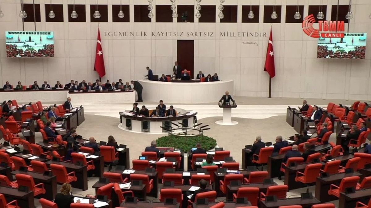 CHP'li Genç: Diyanet'e tanınan yetki, yasa değil imtiyaz