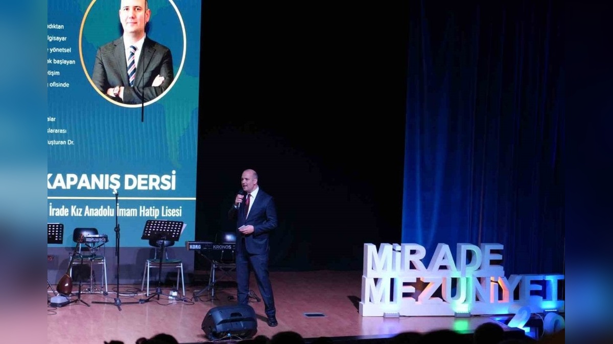 Ankara'da 45 ülkeden öğrenci mezun oldu