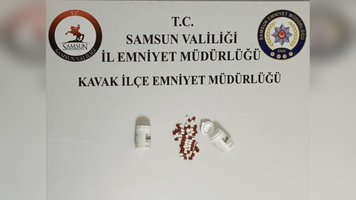 Kavak'ta uyuşturucu operasyonu: 90 hap ele geçirildi