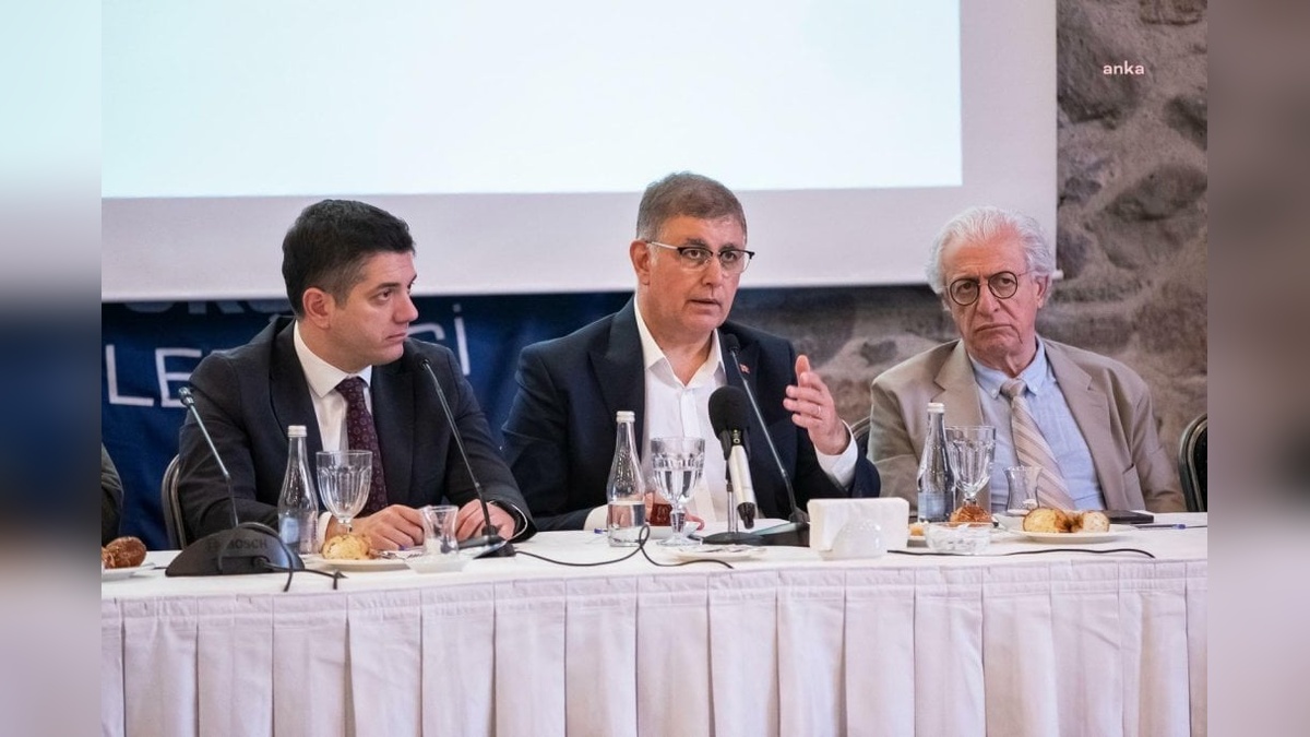 İzmir Büyükşehir Belediye Başkanı Tugay: Kültürpark’a daha fazla yeşil alan kazandırılacak