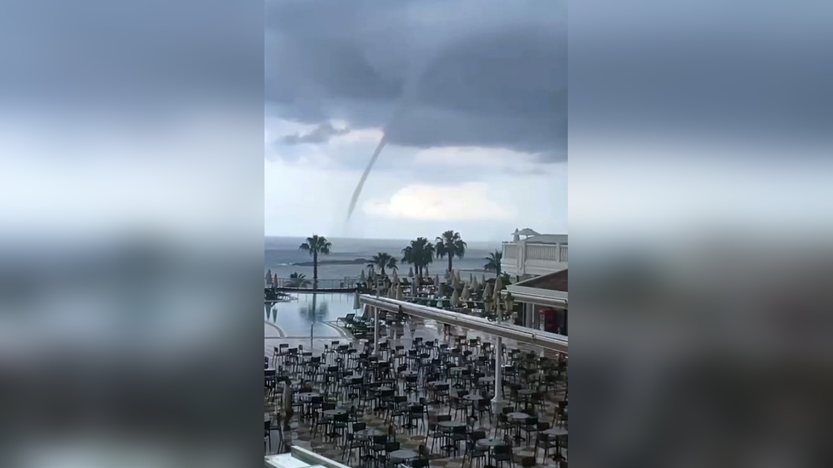 Antalya açıklarında denizde oluşan hortumlar kayboldu