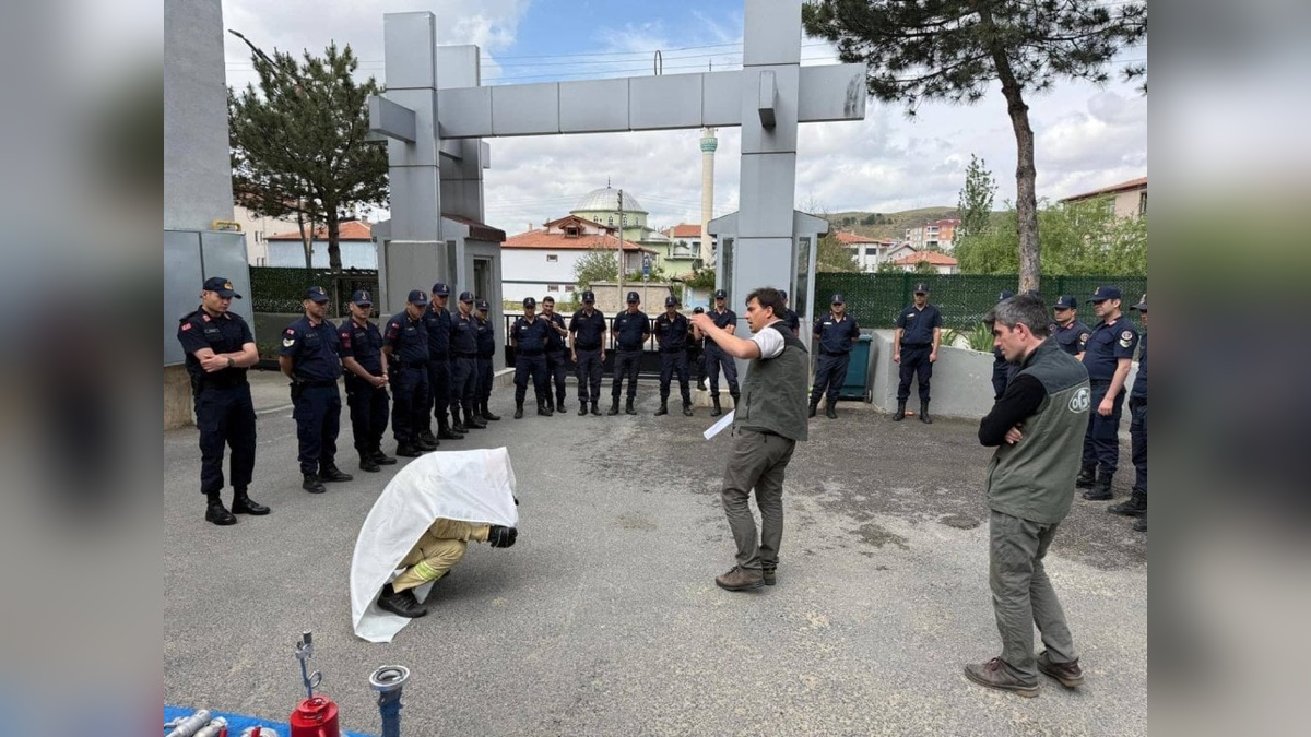 Yozgat Yerköy Orman İşletme Şefliği, Şefaatli jandarmasına yangın eğitimi verdi