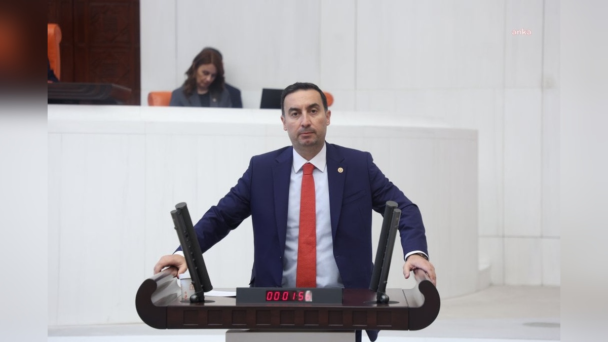 İYİ Partili Akburak'tan sosyal medya düzenlemesi çağrısı: "Çocuklarımız dijital bataklıkta büyüyor"