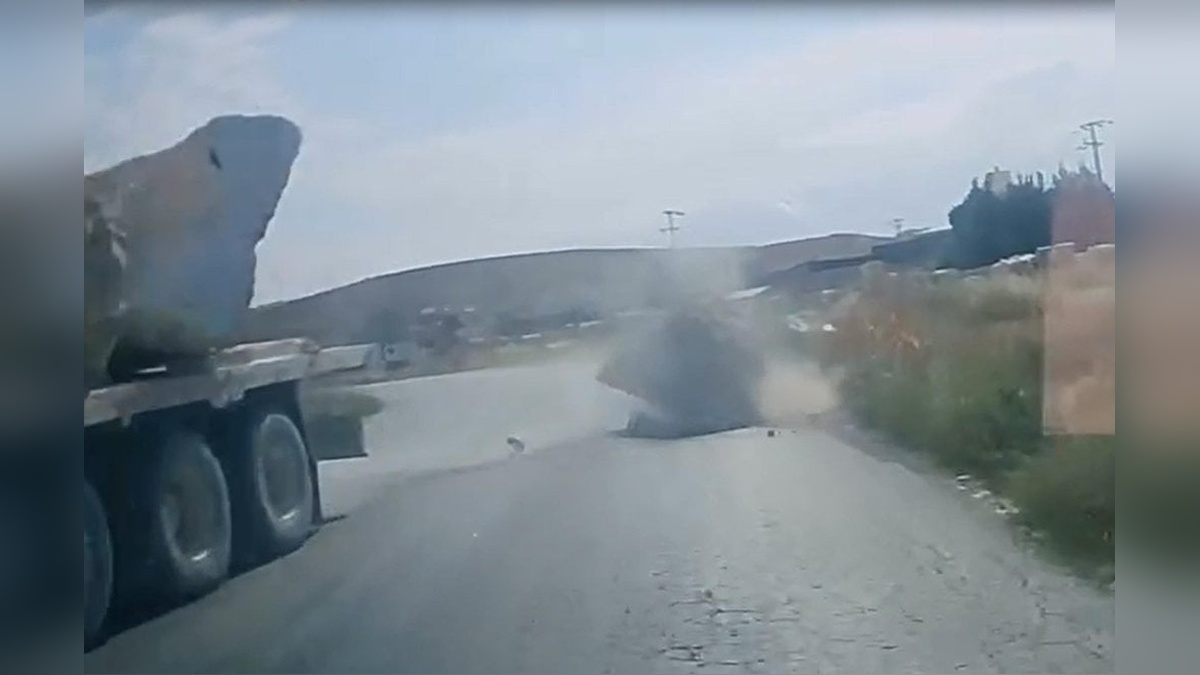 Denizli'de kamyondan düşen mermer blok, faciaya neden oluyordu