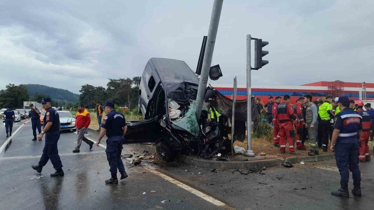 Muğla-Aydın karayolunda trafik kazası: 1 ölü, 3 yaralı