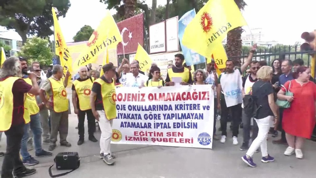 Eğitim Sen İzmir'den proje okulu atamalarına tepki: Liyakat yok sayılıyor