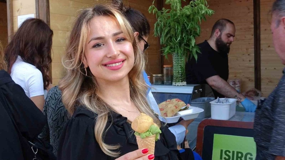 Samsun'da 8. Yöresel Ot Yemekleri Festivali başladı: Isırganlı dondurma ilgi gördü