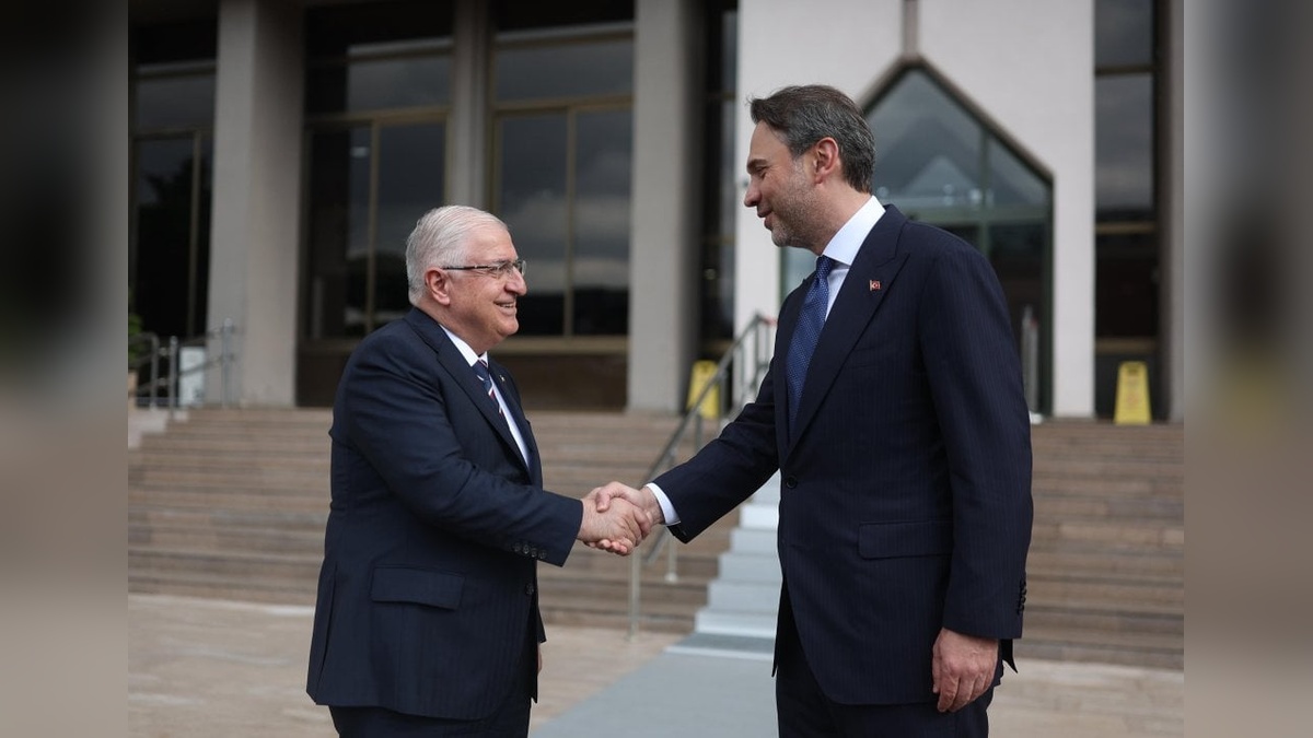 Bakan Güler ve Bakan Bayraktar, Ankara'da görüştü
