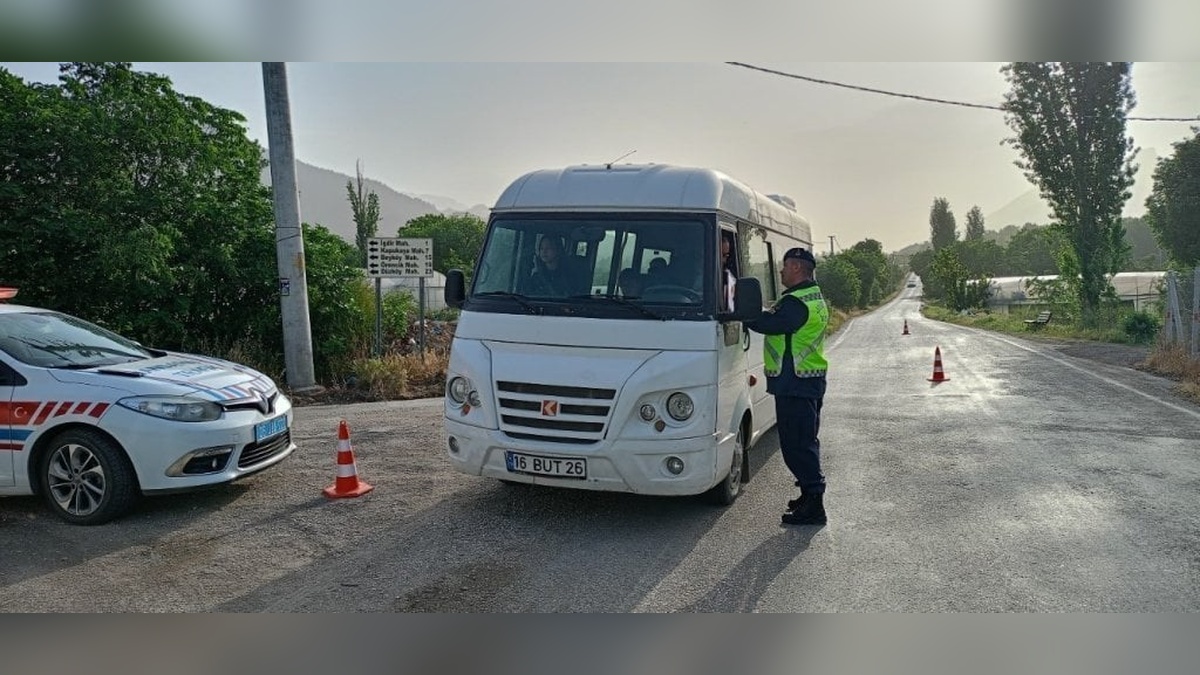 Uşak'ta okul çevrelerinde 7 bin 629 kişi sorgulandı