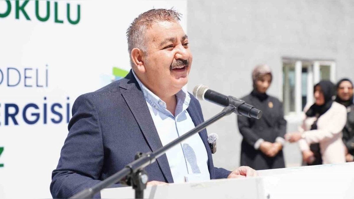 Palandöken'de geri dönüşüm sergisi ve defile ilgi gördü