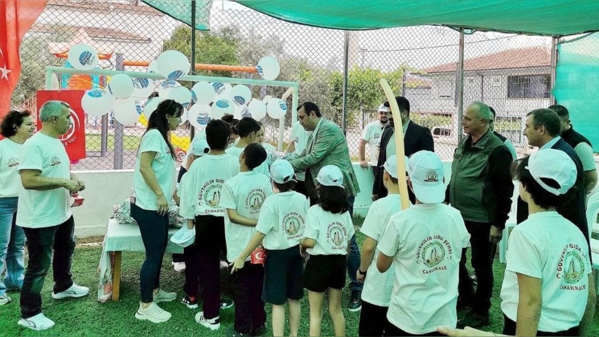 Çanakkale'de Dünya Süt Günü, sevgi evlerinde kutlandı