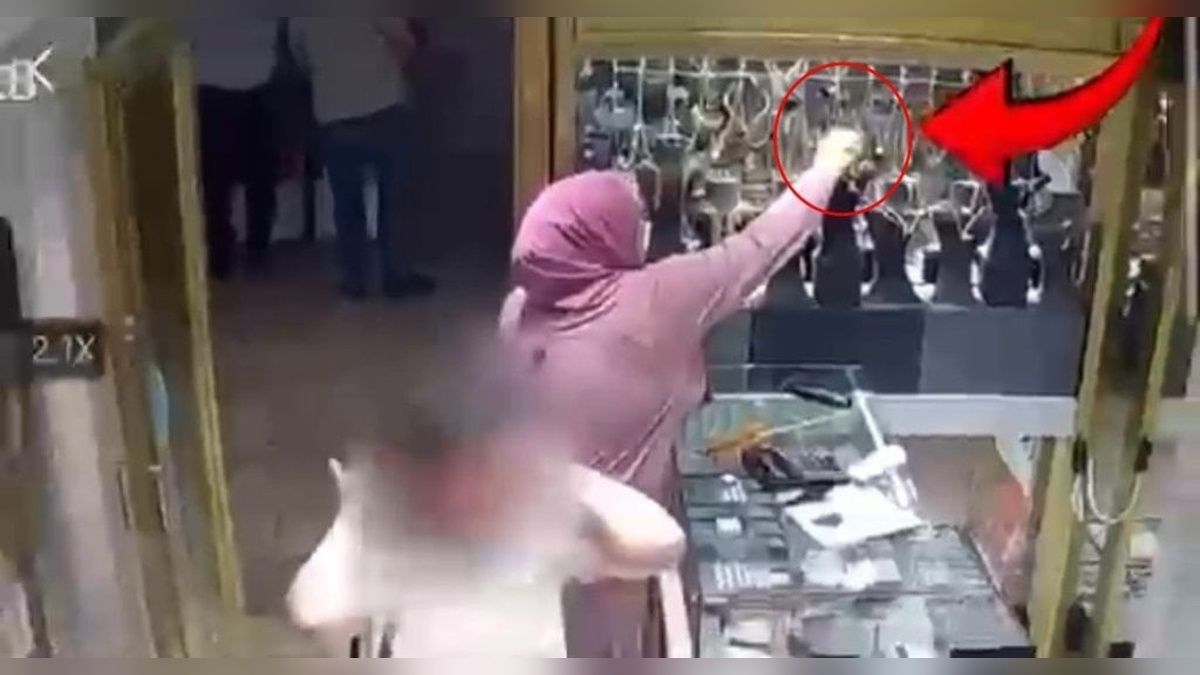 Bursa'da kuyumcudan bileklik hırsızlığı