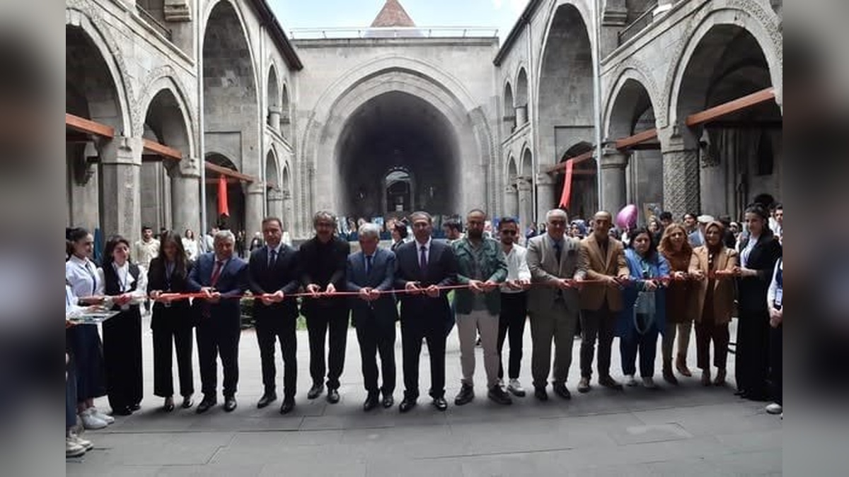 Raci Alkır Güzel Sanatlar Lisesi öğrencilerinin yıl sonu sergisi açıldı