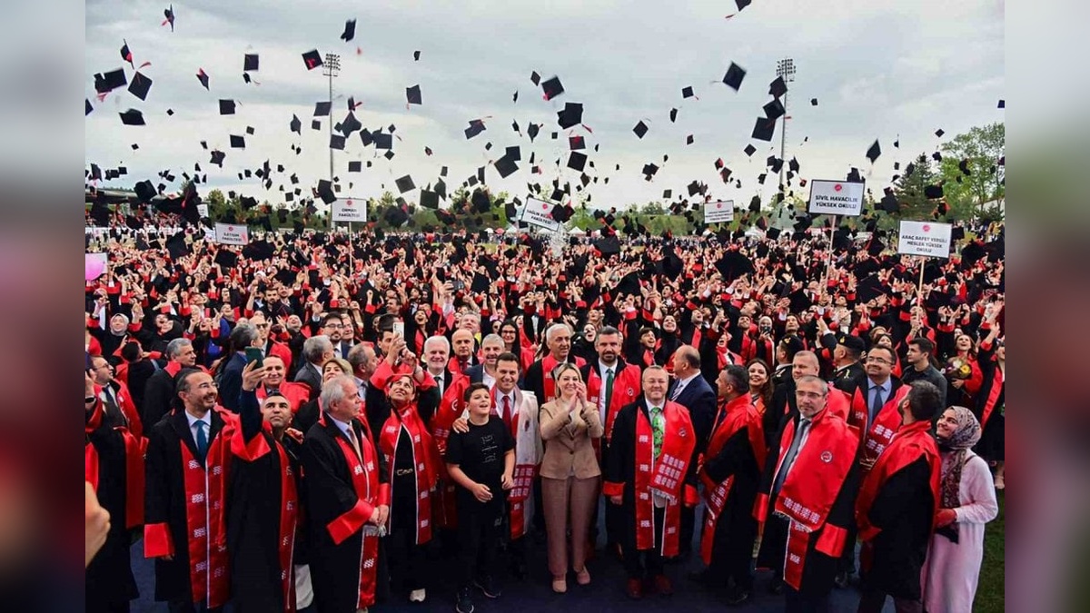 Kastamonu Üniversitesi'nden 4 binin üzerinde öğrenci mezun oldu