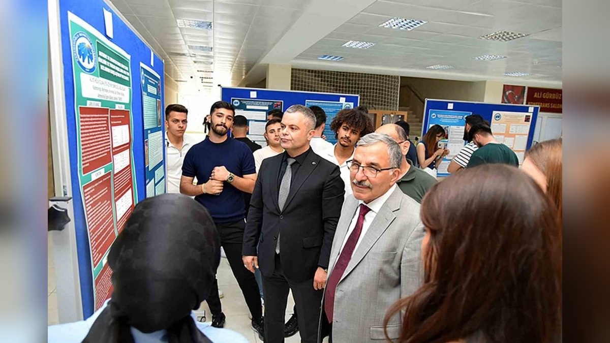 KMÜ Spor Bilimleri Fakültesi'nde 26 poster bildiri sunumu