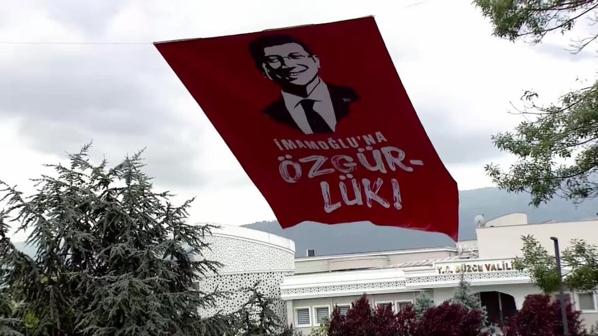 CHP lideri Özel: 19 Mart darbesinin faturası 82 milyon insanın cebinden çıktı